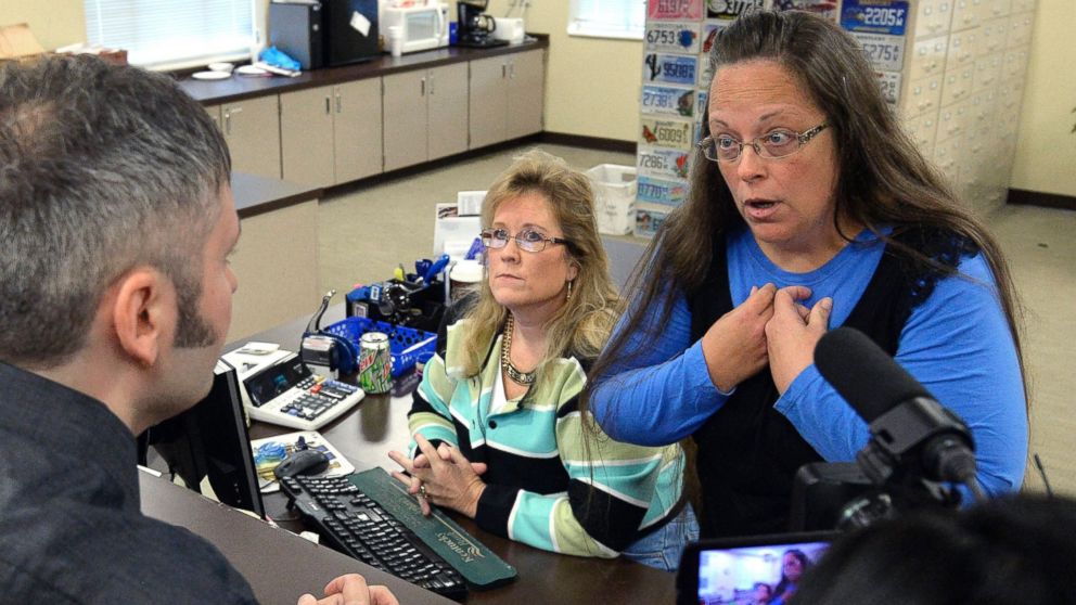 ap_kentucky_clerk_gay_marriage_01_jc_150901_16x9_992.jpg