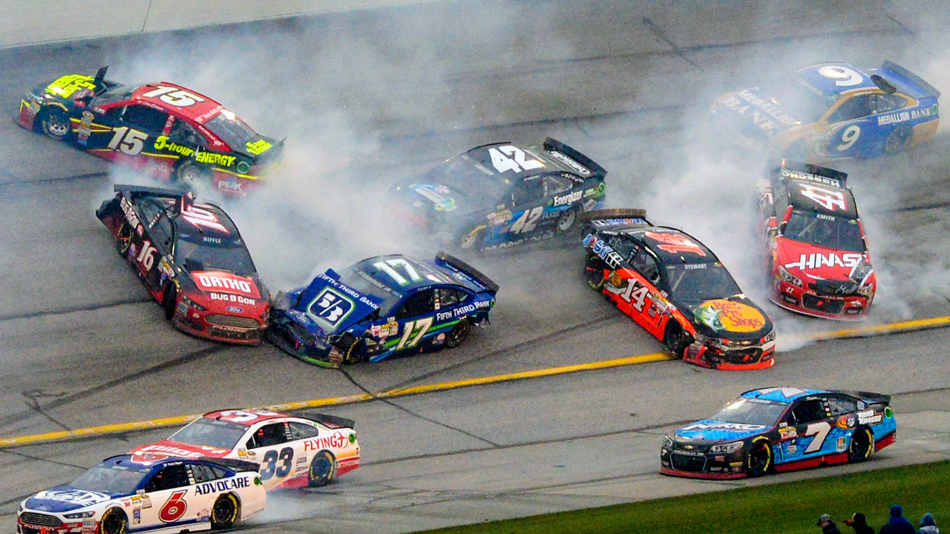 nascar-crash-030215-ap-ftrjpg_1vxozif95tzfj1mpdb80h065r2.jpg