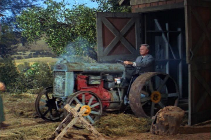 Hoyt-Clagwell_Tractor.jpg