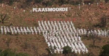 FarmMurdersMonumentSouthAfricaPietersburg%5B2%5D.jpg