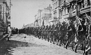 300px-American_troops_in_Vladivostok_1918_HD-SN-99-02013.JPEG