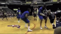 1535141688961.gif