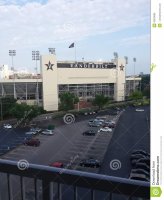 vanderbilt-stadium-entrance-to-nashville-tennessee-42633085.jpg