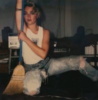 old_polaroid_photos_of_madonna_before_she_became_famous_640_09.jpg