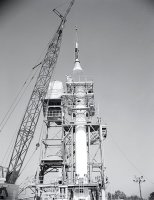 Mercury_Capsule_at_Redstone_Test_Stand.jpg