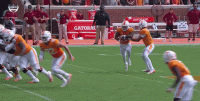 70300C9F-A30B-43D9-895D-9E46052FFA3C.gif