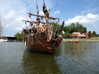 pirateship1.jpg