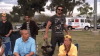 DM9n9fNry8tq0.gif