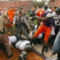 clemson-usc_fight_400x400.jpg