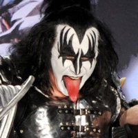 300.kiss.ls.32112.jpg