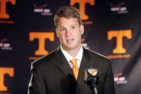 web_lane_kiffin__t800_h9318c3ecd32232f12c8dc92643e5bb916bbea81c.jpg