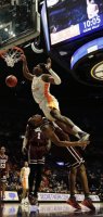 Admiral Schofield dunks SECT 2019.jpg