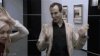 1280403082_gob-and-lindsay-chicken-dance.jpg