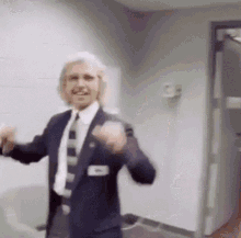 1686281342797.gif