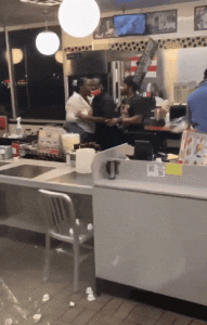 1689206336330.gif