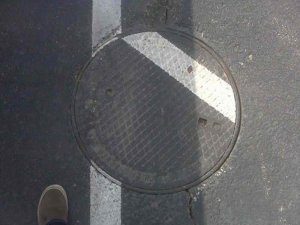 this-manhole-cover-photo-u1.jpg