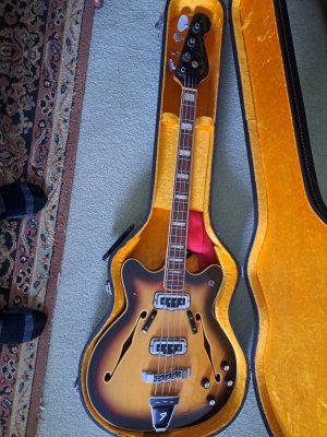 1967 Fender Coronado II Bass.jpg