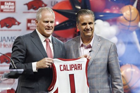 Calipari to Hogs.jpg