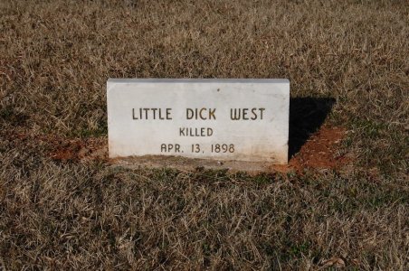 Little Dick grave.jpg