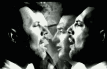 1745077600188.gif