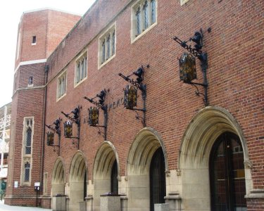 Alumni_Memorial_bldg_UTK1.jpg