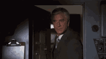 leslie-nielsen-good-luck.gif