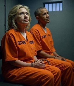 hillary clinton barrack obama jail.jpg