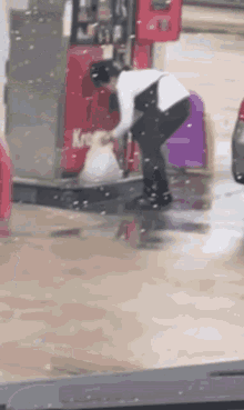 1755204083682.gif