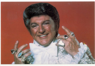 liberace.2.jpg