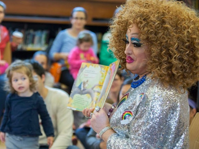 Drag-Queen-Story-Hour-1-640x480.jpg