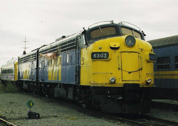 VIA_Rail_FP9ARM_6303.jpg