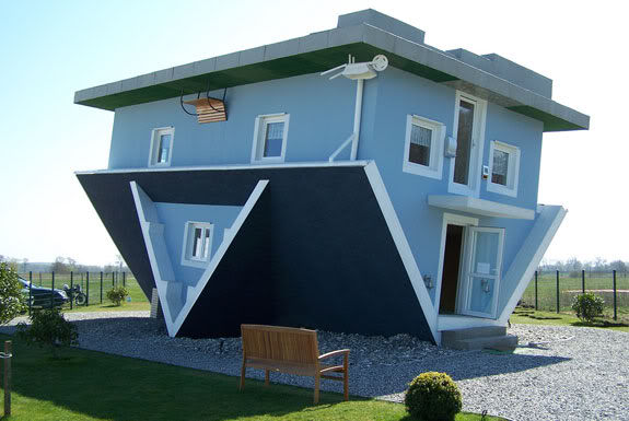 Upside-Down-House1.jpg