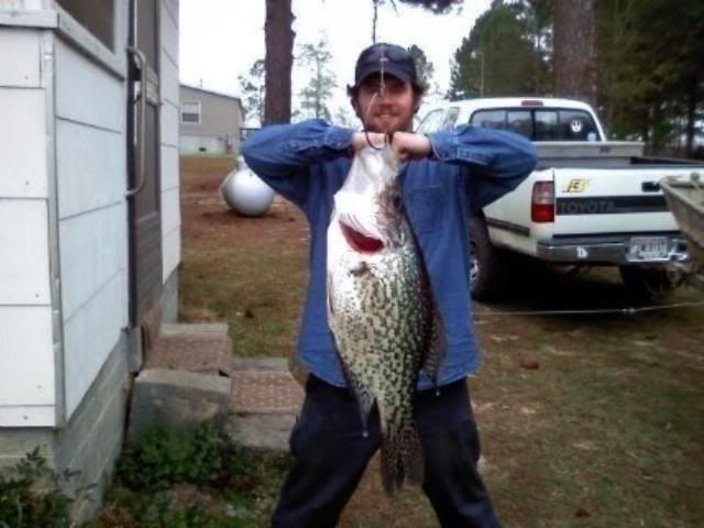 cid_Bigcrappie.jpg