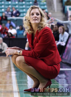 DWHoops_0910_ACC8_NCSU_66_Virginia_59_41_thm.jpg