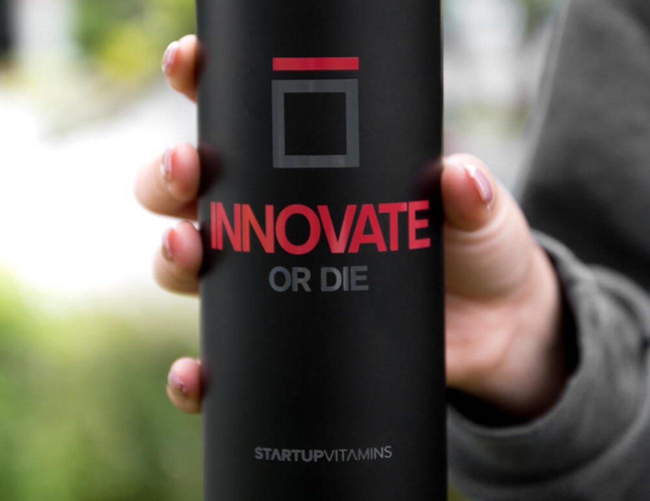 Innovate-or-Die-Travel-Mug-03.jpg