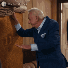 I Cant Breathe Bob GIF - I Cant Breathe Bob Schitts Creek - Discover &  Share GIFs