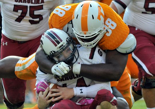 1382228706001-football-tennessee-scarolina.jpg