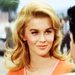 6388468c27f65a577b281ae28e993882.gif