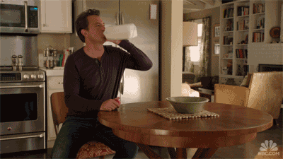 matthew-perry-milk-spit-take-ldg37jbvigez6hr8.gif