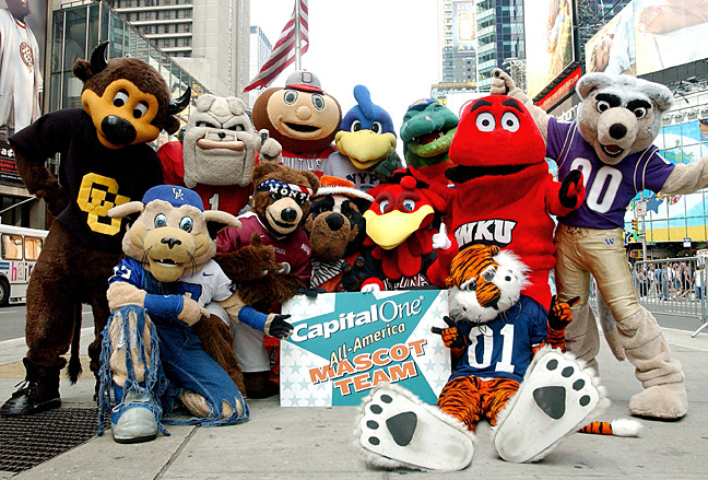 MascotTeamPhotolg.jpg