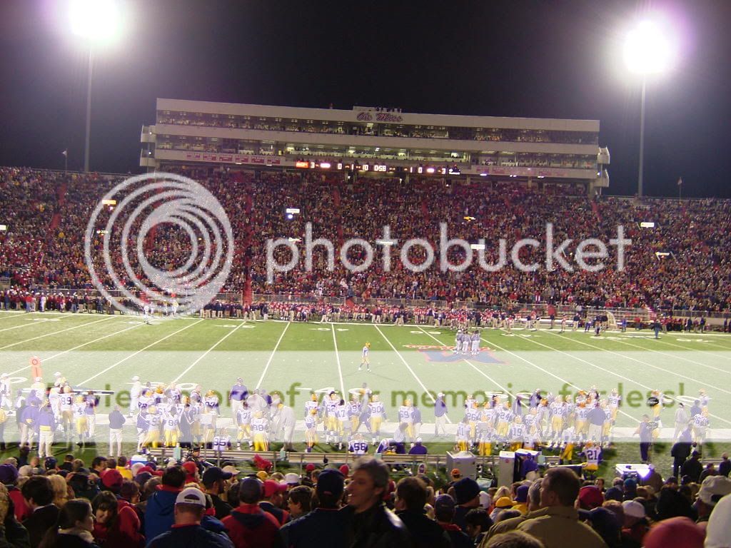 SmokeyandLSUgame028-1.jpg