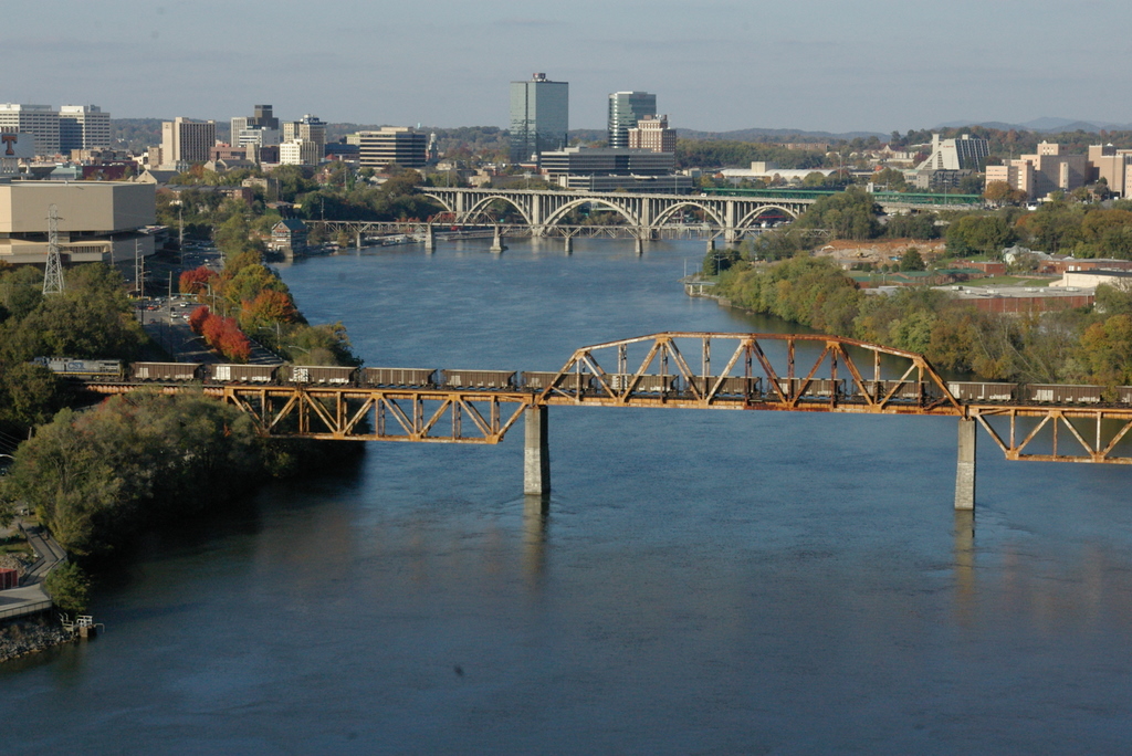 Knoxville_bridges.jpg