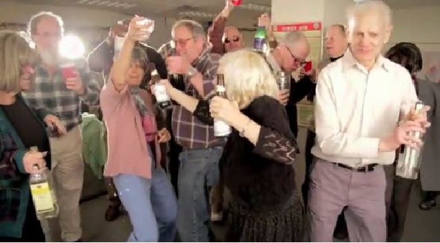 old-people-partying-640x600.jpg