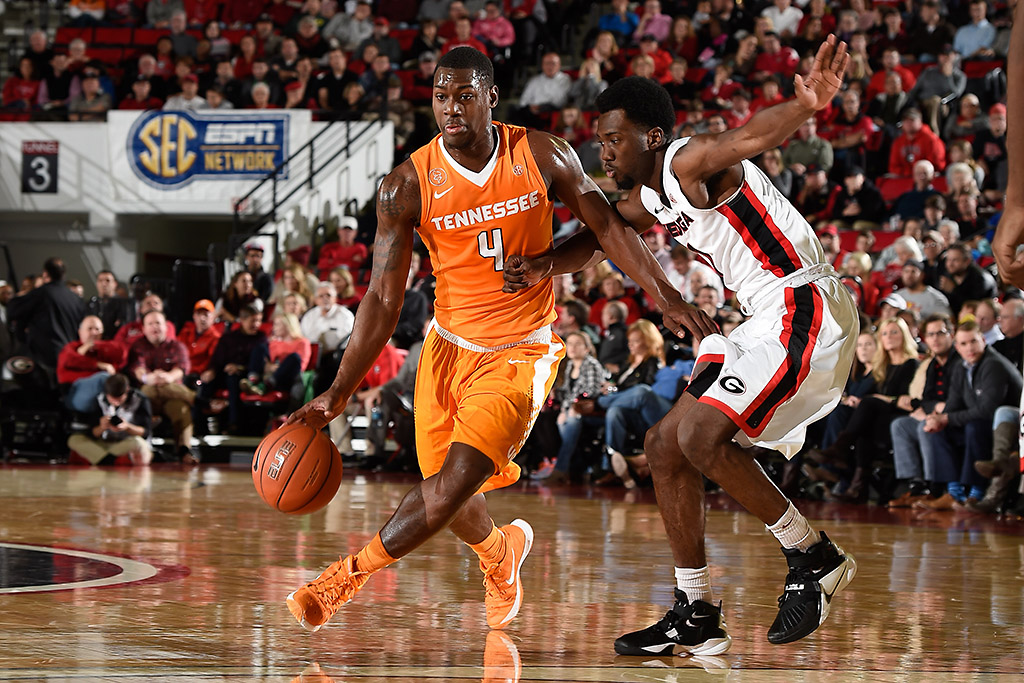 Tennessee-Volunteers-Armani-Moore.jpg