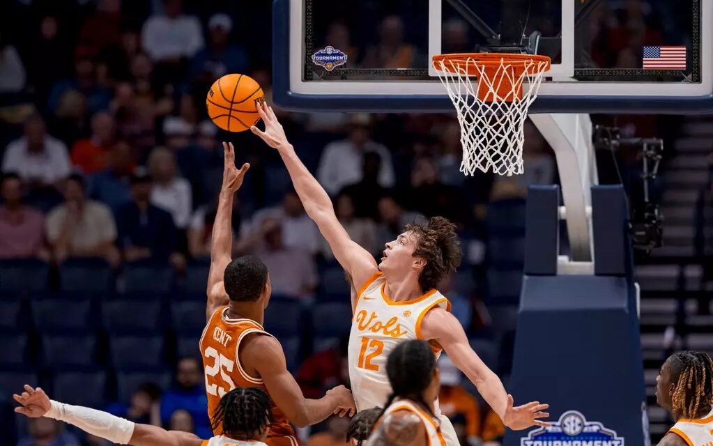 Vols top Texas, Auburn is next