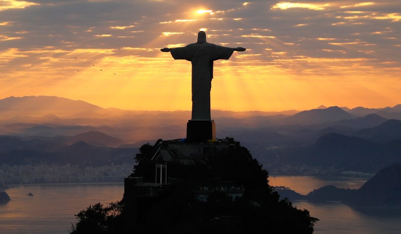 christ-redeemer-statue-sun.jpg