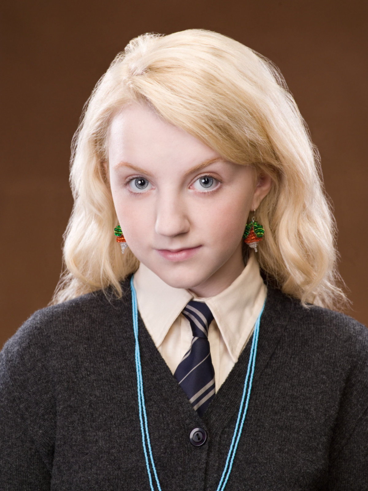 LunaLovegood_WB_F5_LunaLovegoodPromoCloseUp_Promo_080615_Port.jpg