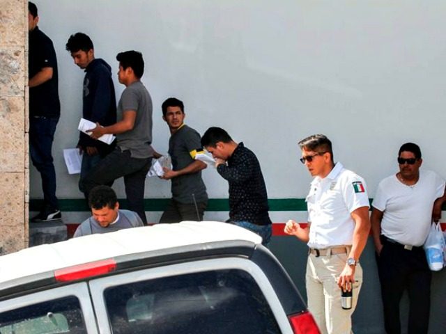 Migrants-Returned-to-Mexico-640x480.jpg