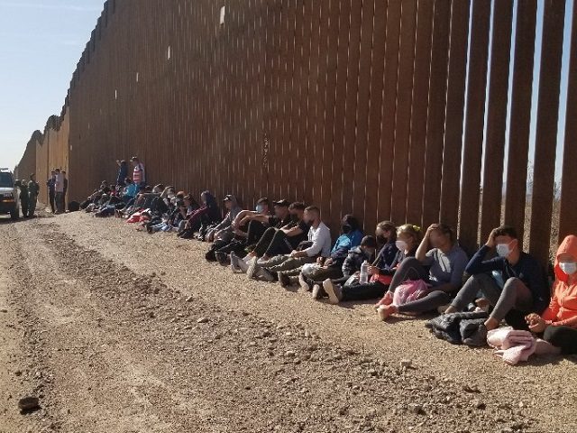 Tucson-Sector-group-of-68-migrants-640x480.jpeg