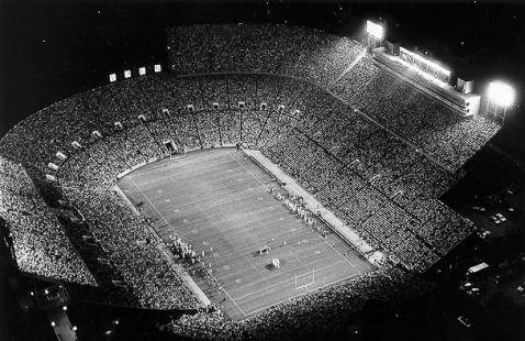 first-night-game-at-neyland-stadium_1972.jpg